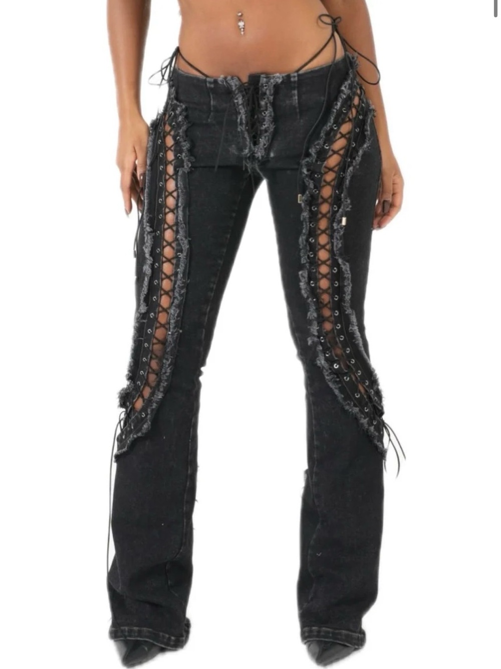 MATTE Designer Low-Rise Laced Jeans 🧨